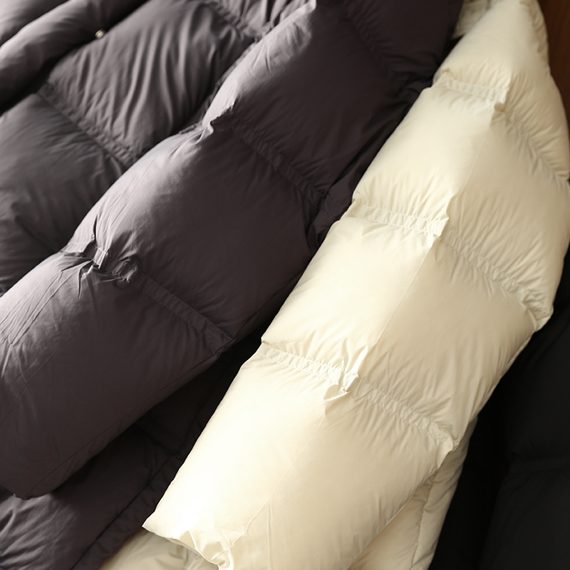 淘么淘 高货 轻软高填充95白鹅绒宽松方格连帽长款羽绒服女冬新款