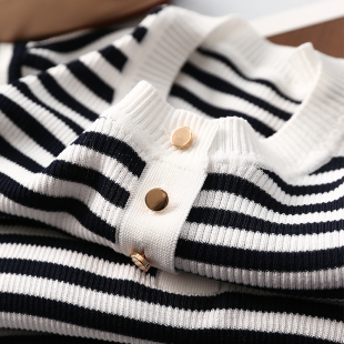 淘么淘 天丝气质藏青色条纹半开襟圆领短袖 针织衫 t恤女 法系优雅