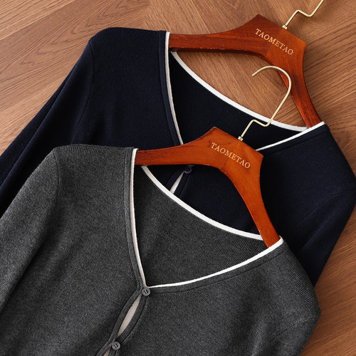 淘么淘【叠穿常备】假两件撞色拼接V领羊毛混纺针织衫上衣女26新