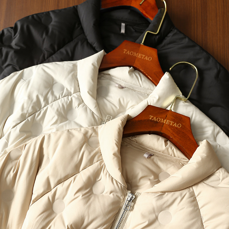 淘么淘 质感好哭 轻薄90白鸭绒3D无缝压胶宽松直筒立领羽绒服女