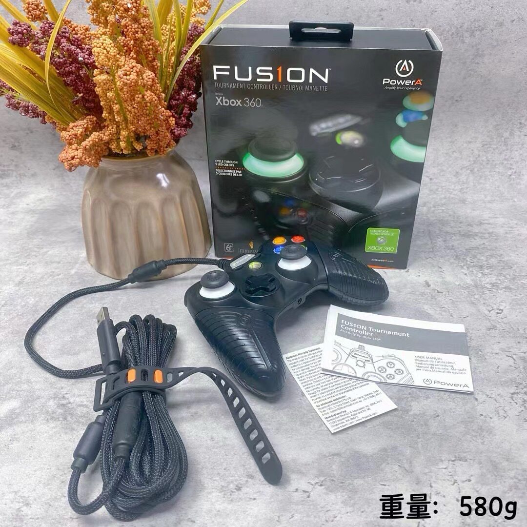 XBOX无线游戏手柄，物超所值，很大。全原装。