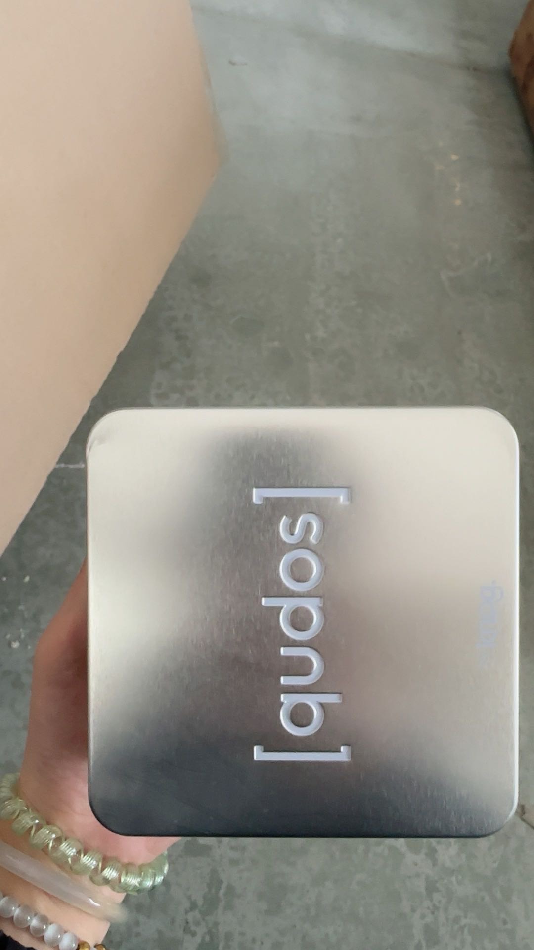 一个铁盒 12x12x6