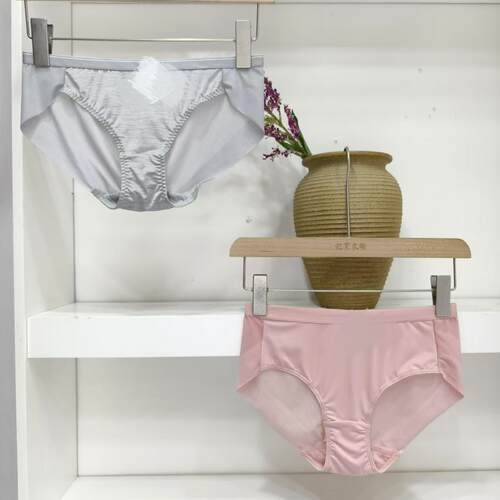 PM中腰25运动出口原单牛奶丝舒适亲肤内裤无痕包臀速干女士三角裤