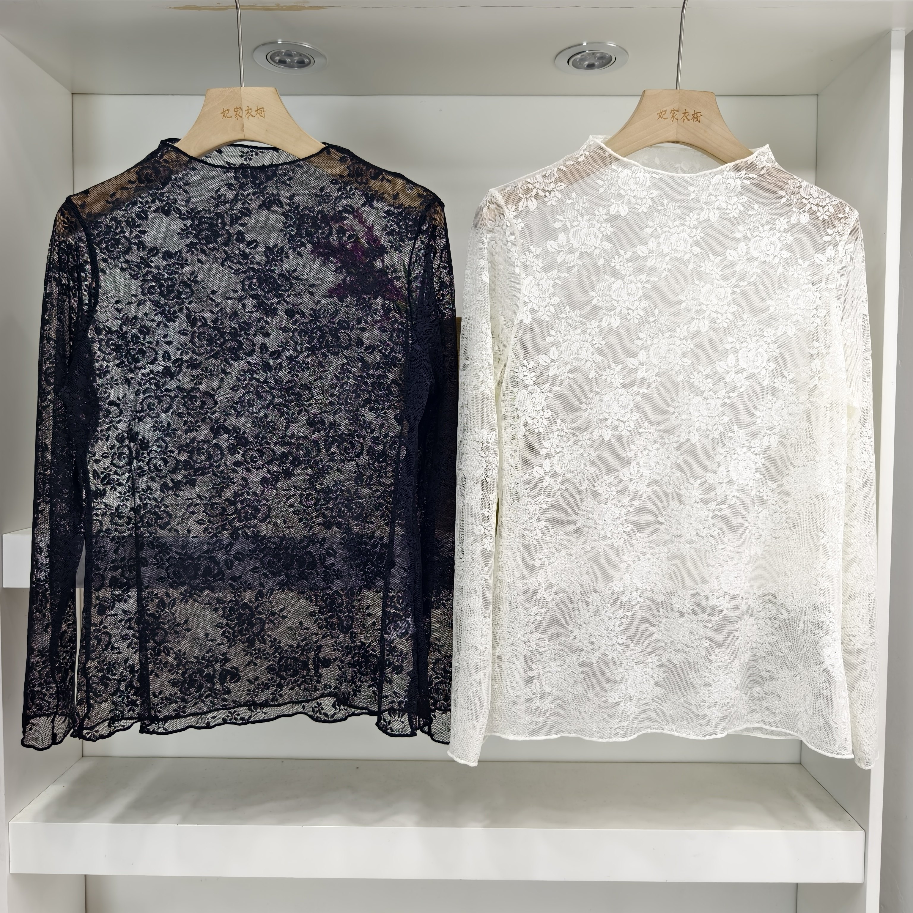 蕾丝25新出口韩国原单薄款透视网纱镂空圆领长袖打底衫女上衣衬衫