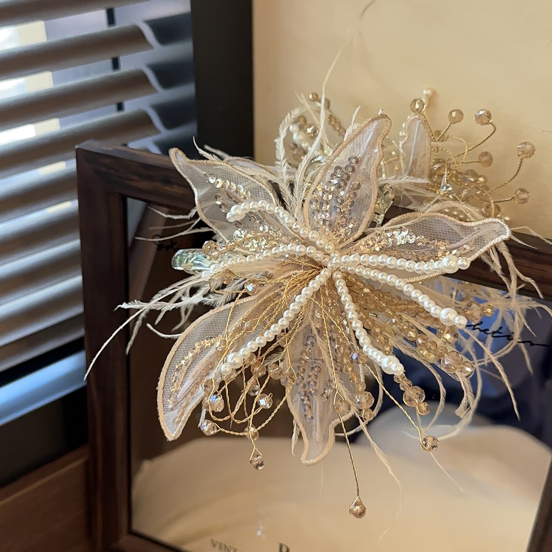 韩国珍珠水晶重工鲨鱼抓夹超仙气质羽毛氛围感盘发发抓轻奢法式女,饰品/流行首饰/时尚饰品新,民族风发饰,淘宝优惠券,粉丝福利购,淘宝优惠卷