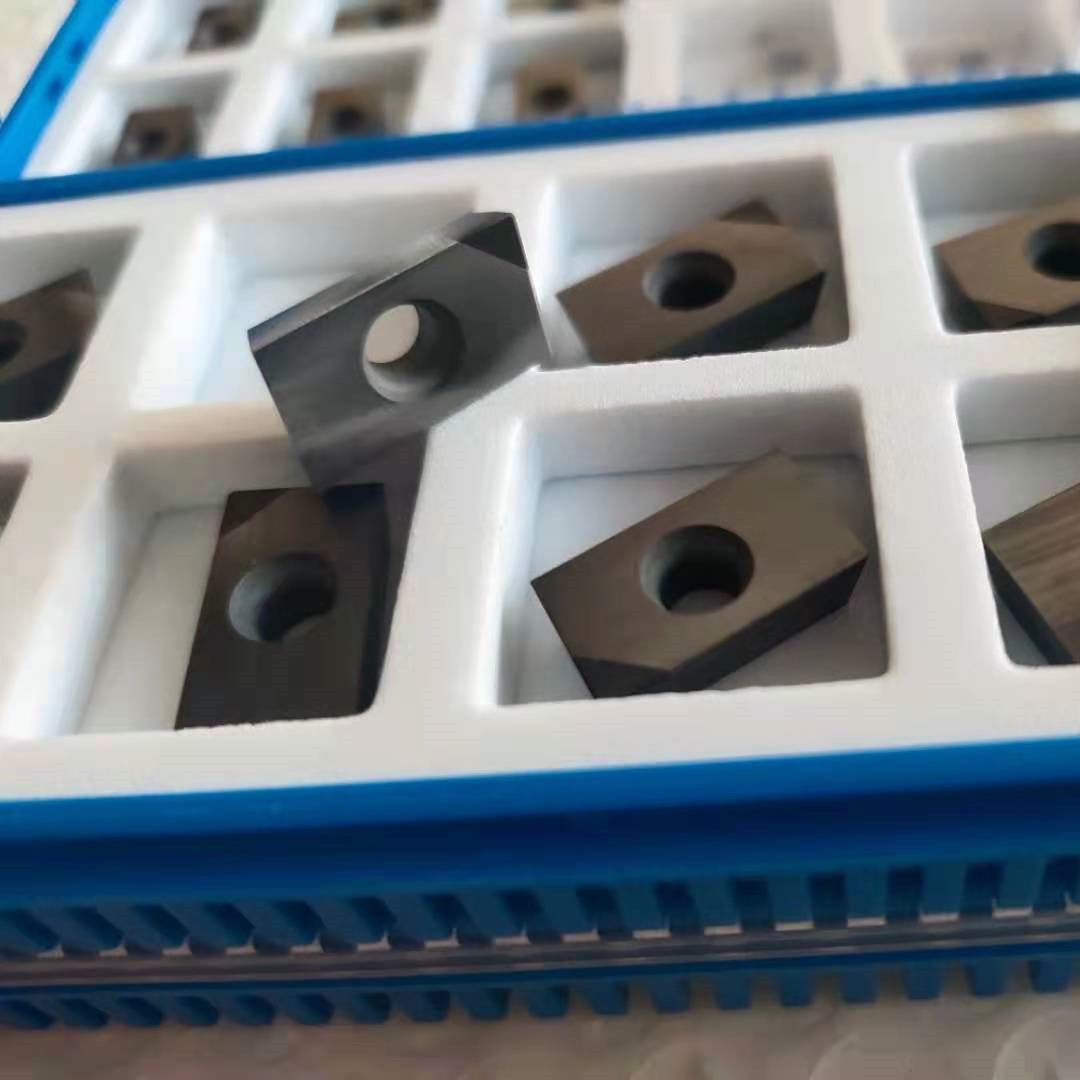 CBN立方氮化硼刀片数控铣刀片APMT1604/1135超硬外圆铣刀片氮化硼