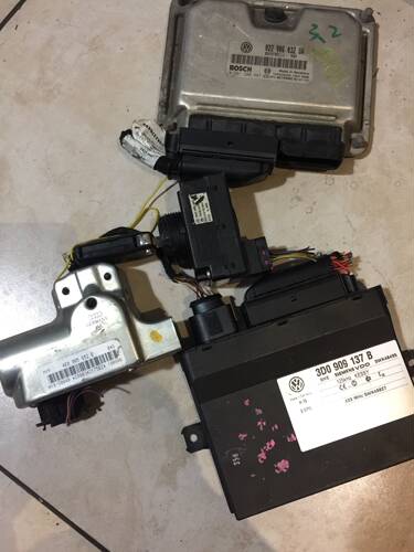 途锐辉腾高配点火全套J518防盗电脑3D0909137B发动机022906032