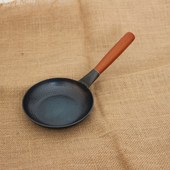 章丘式 无涂层早餐家用煎蛋锅不易沾锅小铁锅13cm泼油热油小锅迷你