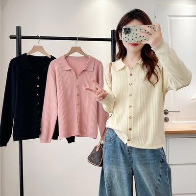 大码女装2025秋季新款胖mm宽松显瘦翻领金属扣针织开衫外套上衣