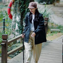 春秋连帽刺绣拉链冲锋衣女款户外防风防水透气单层登山服大码外套
