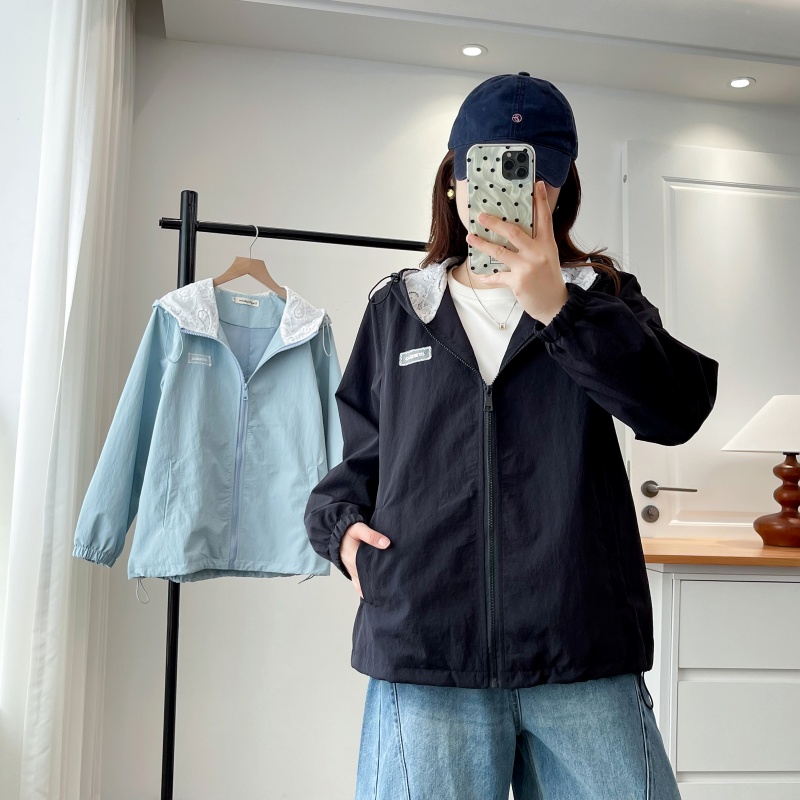 大码女装春装新款时尚连帽冲锋衣