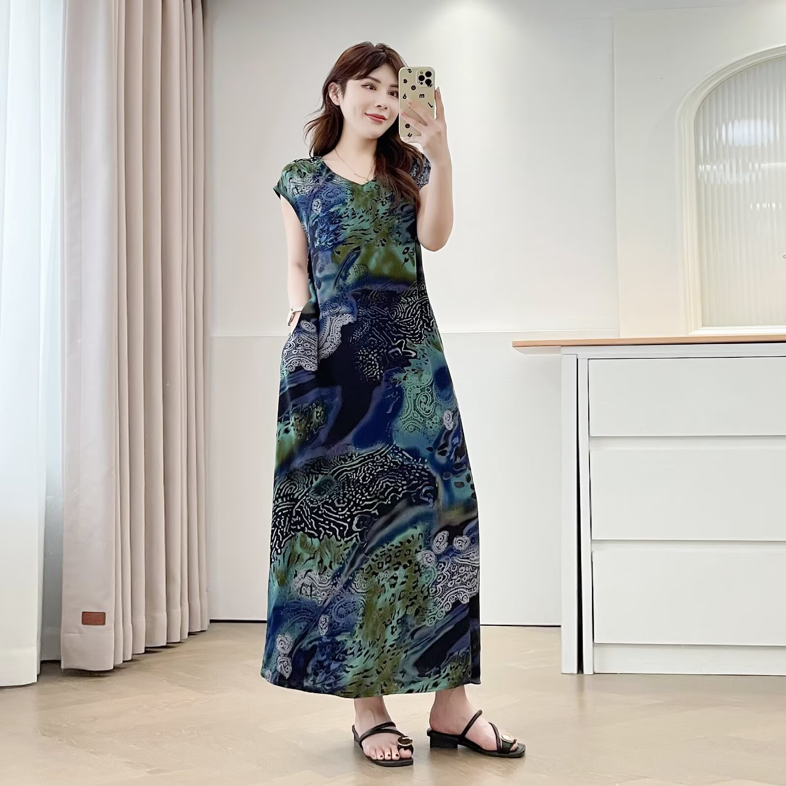 大码女装时尚印花圆领短袖连衣裙