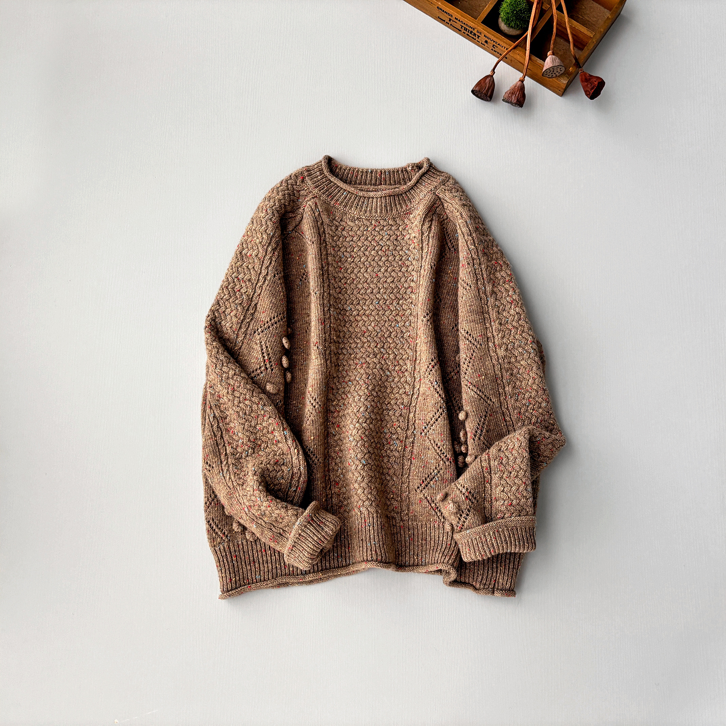 秋季复古立体绞花针织混色羊毛毛衣女士上衣球球钩花套头针织衫