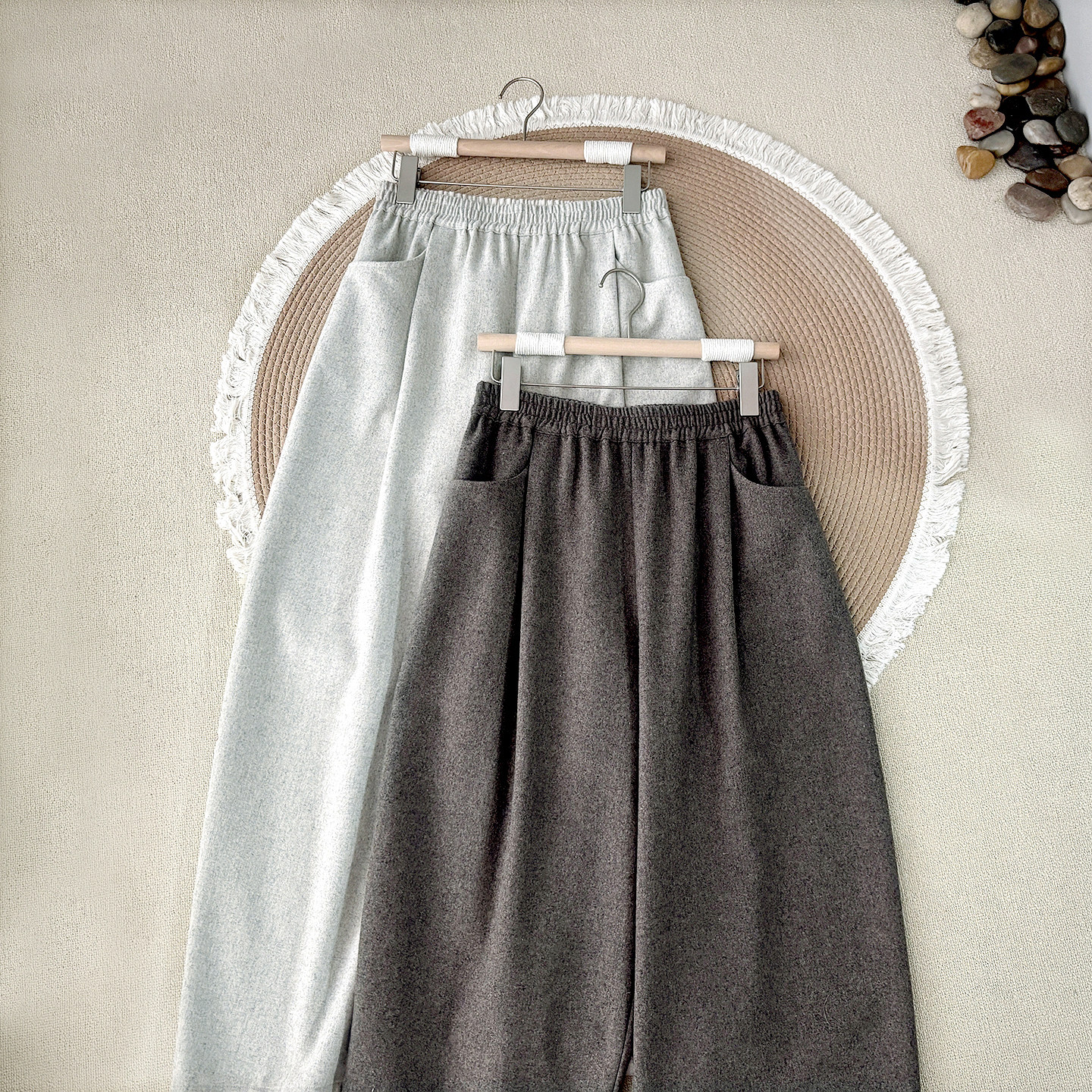 冬季温暖软糯羊毛呢弯刀裤女士宽松香蕉裤休闲长裤阔腿垂感羊毛裤,女装/女士精品,休闲裤,淘宝优惠券,粉丝福利购,淘宝优惠卷