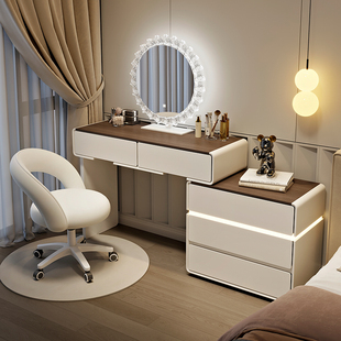 实木梳妆台小户型2025新款现代简约化妆桌斗柜一体轻奢高级感主卧