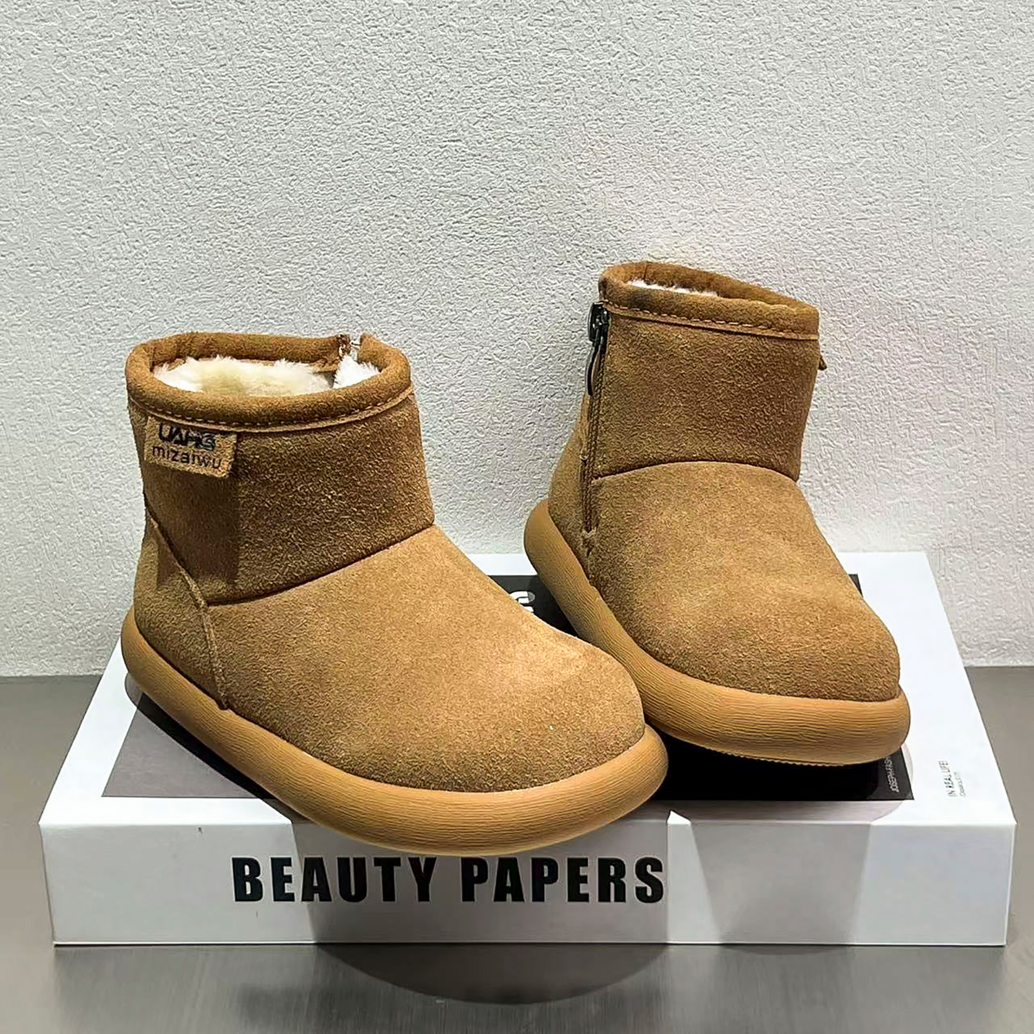 儿童真皮雪地靴2025新款冬季加厚