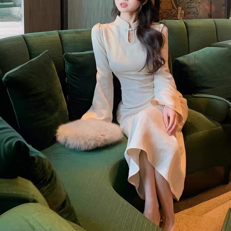 新中式旗袍连衣裙女秋冬季鱼尾裙年会伴娘订婚敬酒领证登记小礼服