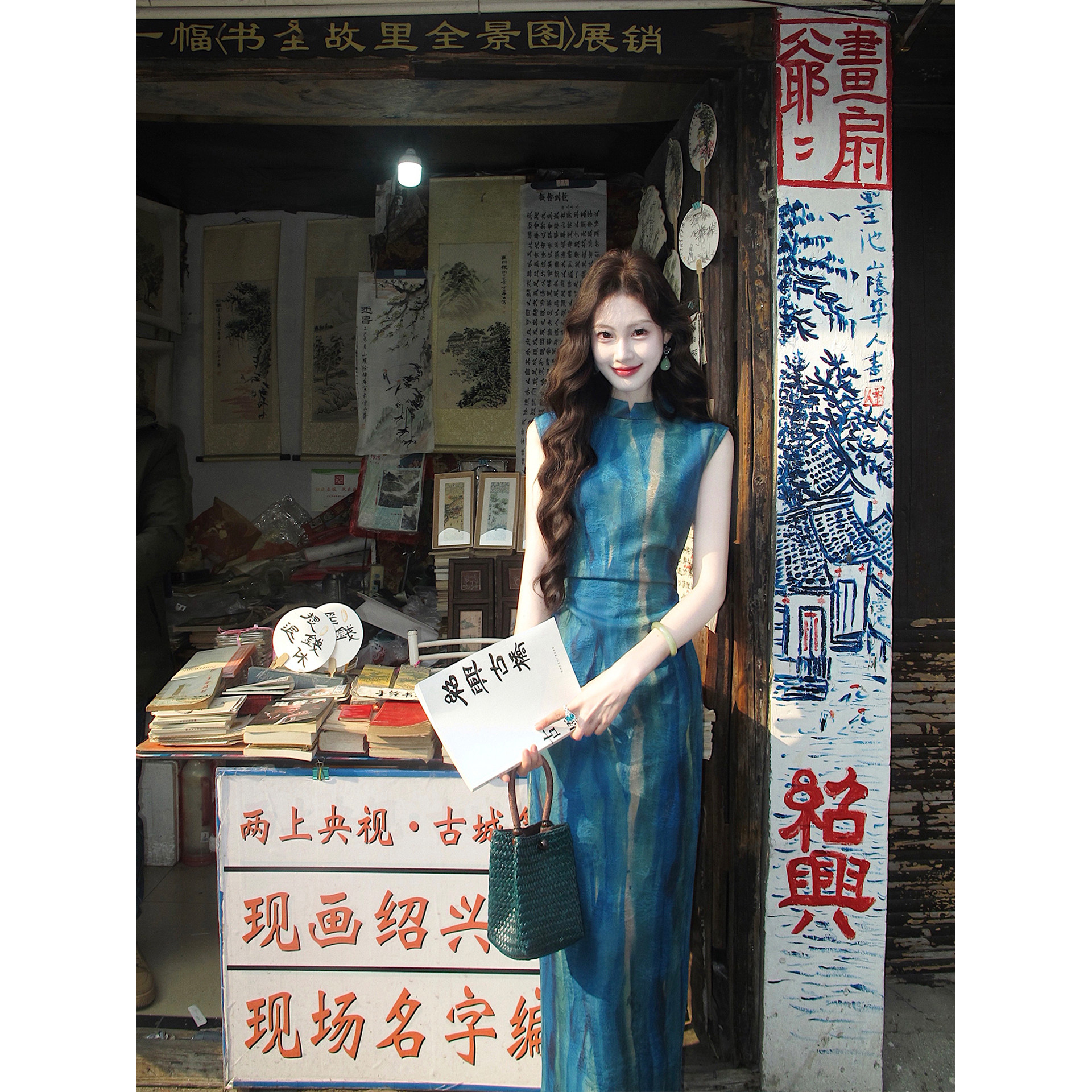 吃绿色菜【蓝茵】渲染印花复古新中式改良旗袍无袖立领显瘦连衣裙