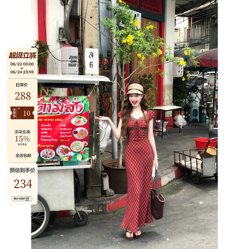 复古泡泡袖格纹蕾丝拼接连衣裙