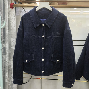 通勤风牛仔衬衫 翻领纽扣宽松显瘦百搭减龄外套 女春季