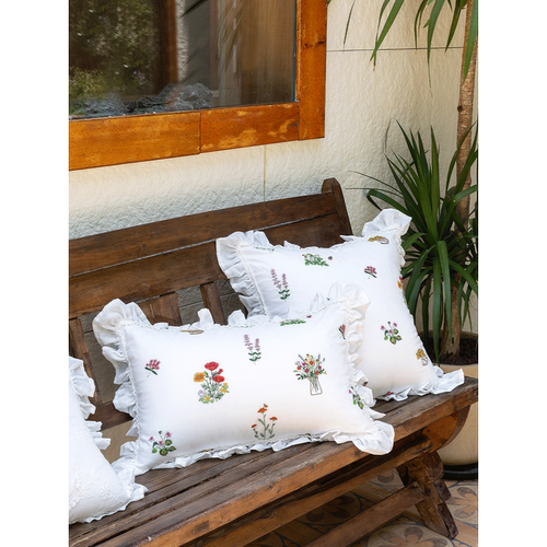 法式绣花抱枕棉麻复古靠垫