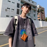深灰色