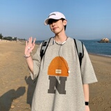浅灰色