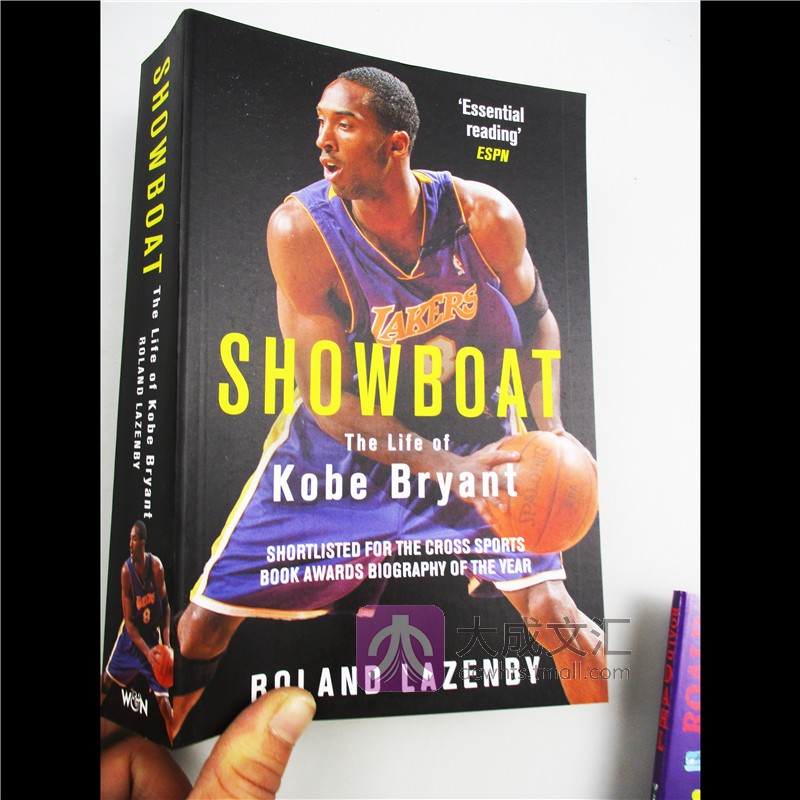 英文原版 真实科比 Showboat The Life of Kobe Bryant  科比布莱恩特的人生 人物自传 NBA篮球巨星 英文版原版书