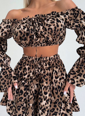 性感豹纹一字领喇叭袖短款上衣短裙套装 Leopard print skirt set
