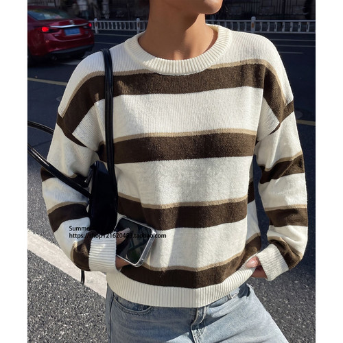 街头圆领套头条纹宽松长袖毛衣女