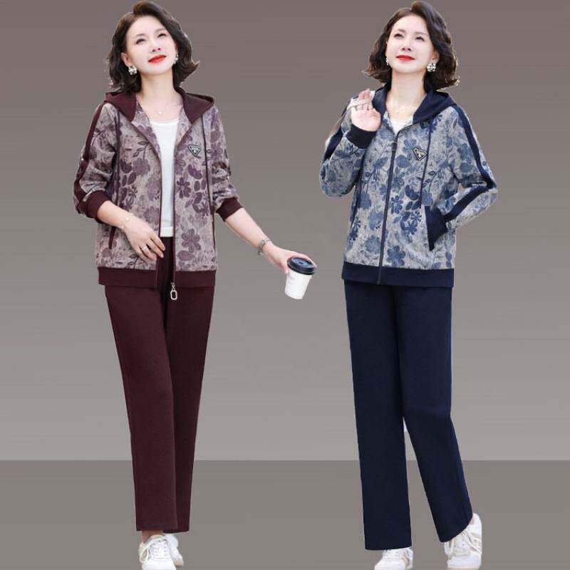 专柜品牌中年人运动休闲卫衣套装春季新款春秋女装妈妈大码外套时