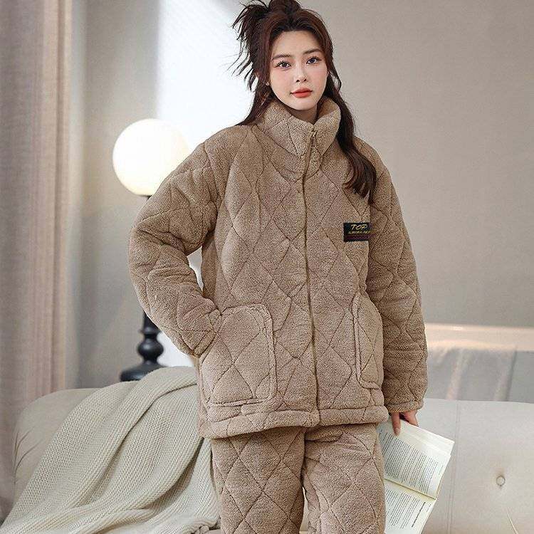 专柜品牌珊瑚绒睡衣女款冬季三层夹棉袄加厚加绒冬天法兰绒女士家