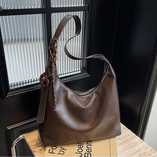 专柜品牌跨境简约休闲大容量托特包女新款百搭单肩包高级感软皮斜