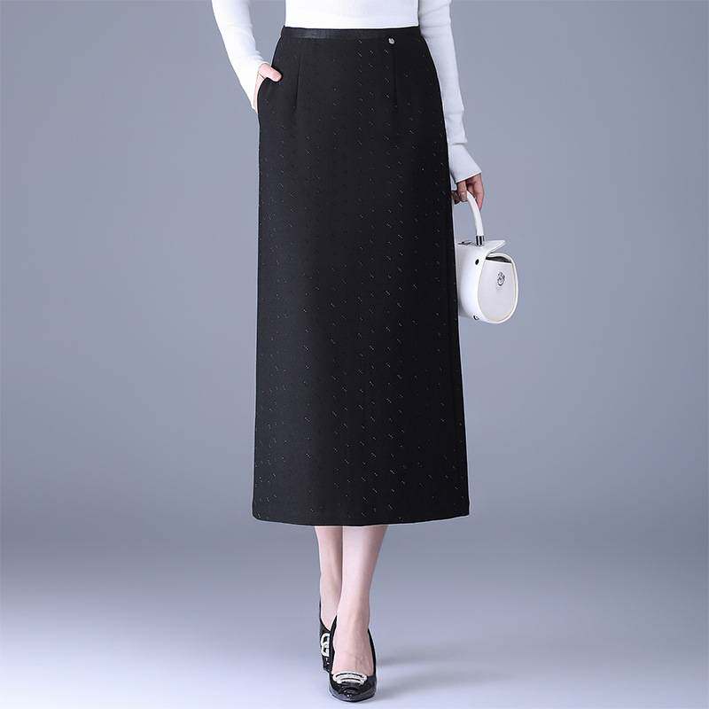 专柜品牌黑色简约直筒半身裙女年春秋新款高腰通勤中长款显瘦包臀