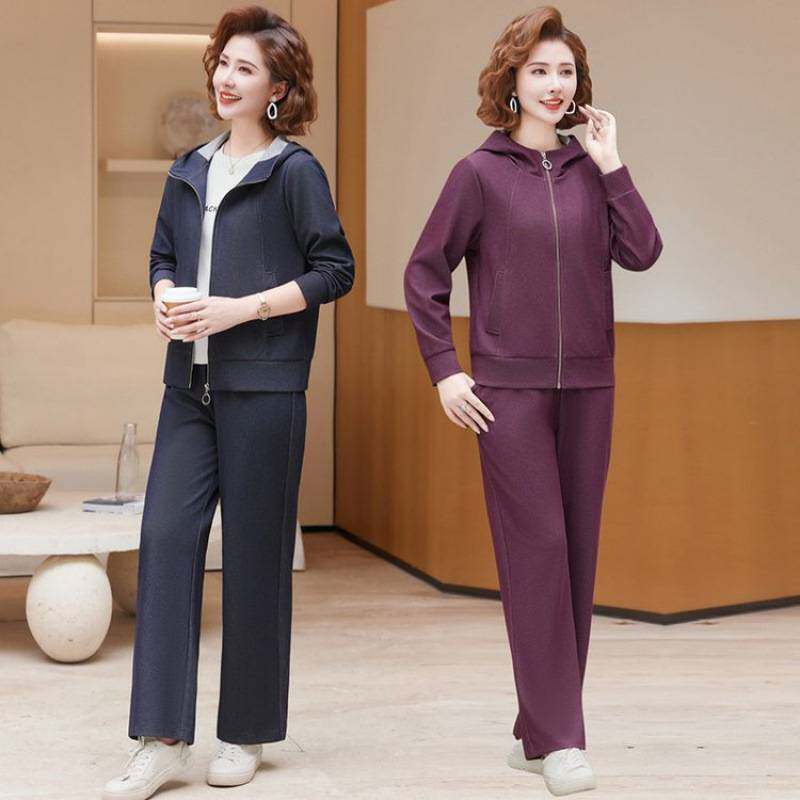 专柜品牌中年妈妈春装套装洋气时尚新款中老年女春秋休闲外套运动