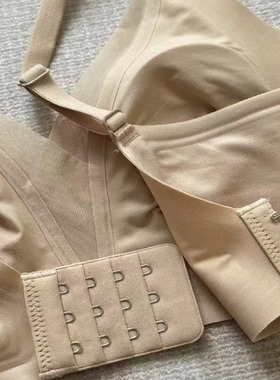 【老客入 大厂！】3-5天 发 无痕珠光缎深V网纱文胸 SZLZ224