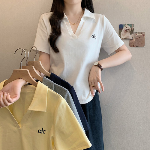 大码正肩V领t恤女夏季短袖胖mm显瘦不规则小个子高级感polo领上衣
