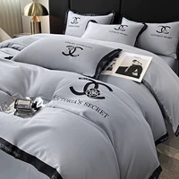 Ароматизированный светло-серый серо-свист.