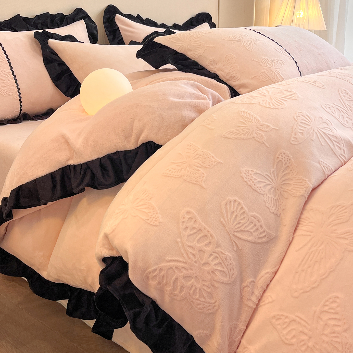 小红书推荐雕花绒牛奶绒四件套