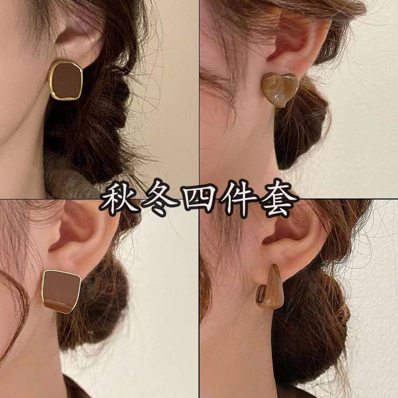 复古不规则方形耳环2023年新款潮耳钉小众设计感高级秋冬百搭耳饰,饰品/流行首饰/时尚饰品新,耳钉,淘宝优惠券,粉丝福利购,淘宝优惠卷