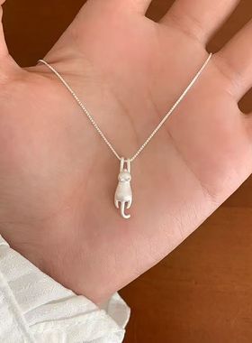 银色猫咪项链超细艺术高级2025新款轻奢小众女款配饰百搭