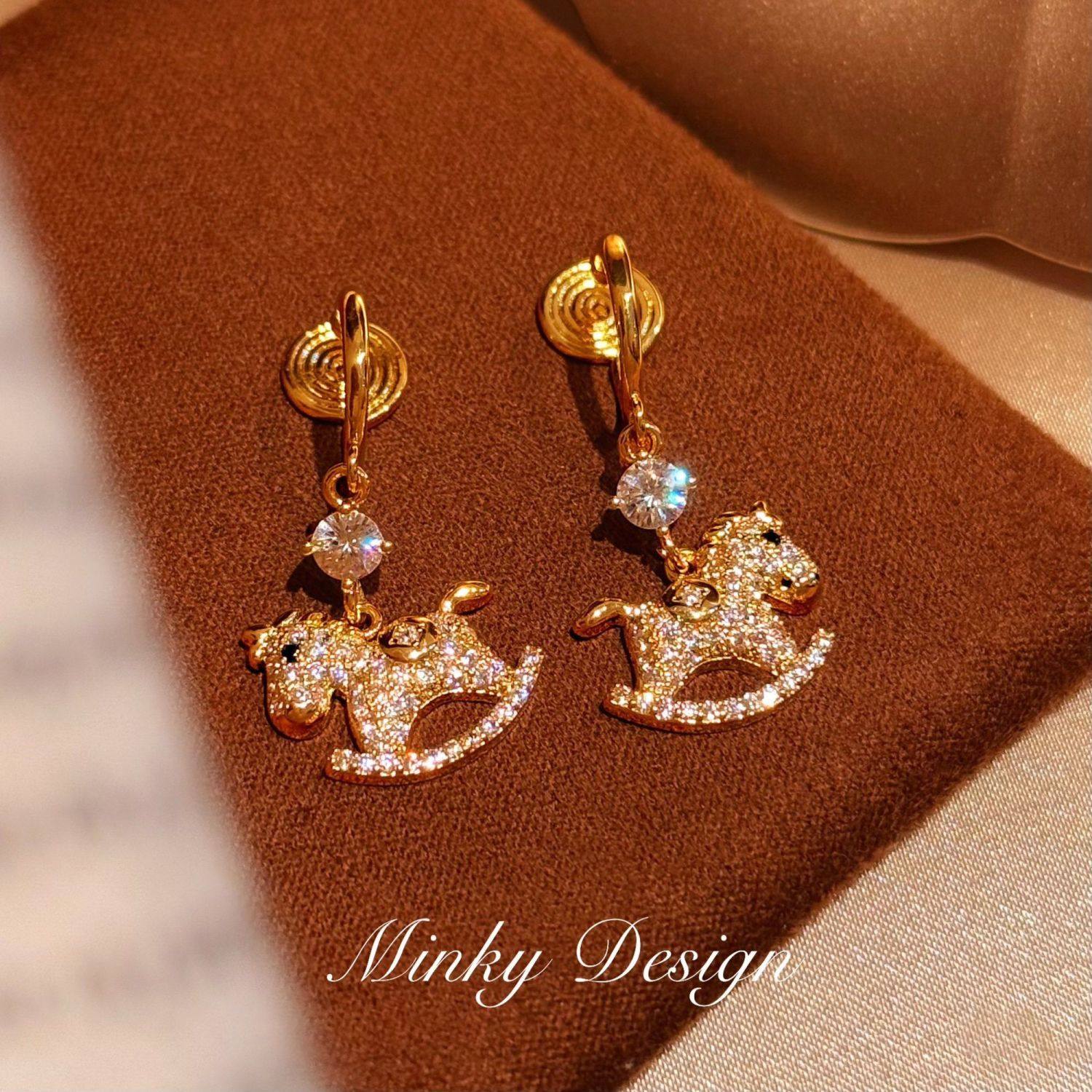 「童年回忆」小马造型设计感蚊香盘耳夹无耳洞小众耳饰耳环女,饰品/流行首饰/时尚饰品新,耳夹,淘宝优惠券,粉丝福利购,淘宝优惠卷