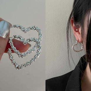 耳环2023年新款潮小众设计感高级复古耳钉气质韩国网红银针耳饰女