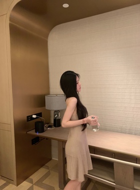 Yumeo钰 肯豆假日 小棕针织裙慵懒性感吊带连衣裙