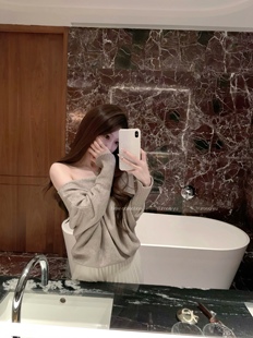 Yumeo钰 11/11 松茶可可 纯欲两穿一字肩针织毛衣