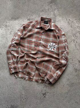 False Perception 裂纹十字Logo水洗破坏格子衬衫