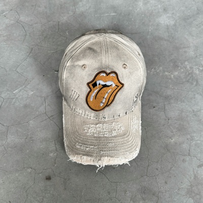 FalsePerception血牙刺绣鸭舌帽