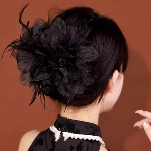 黑色羽毛抓夹高级感盘发头花发量多发卡后脑勺鲨鱼夹马尾发抓头饰