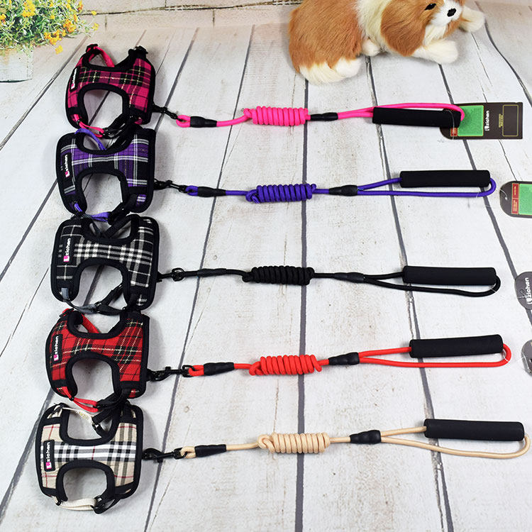 舒适狗狗背心式牵引绳小型犬