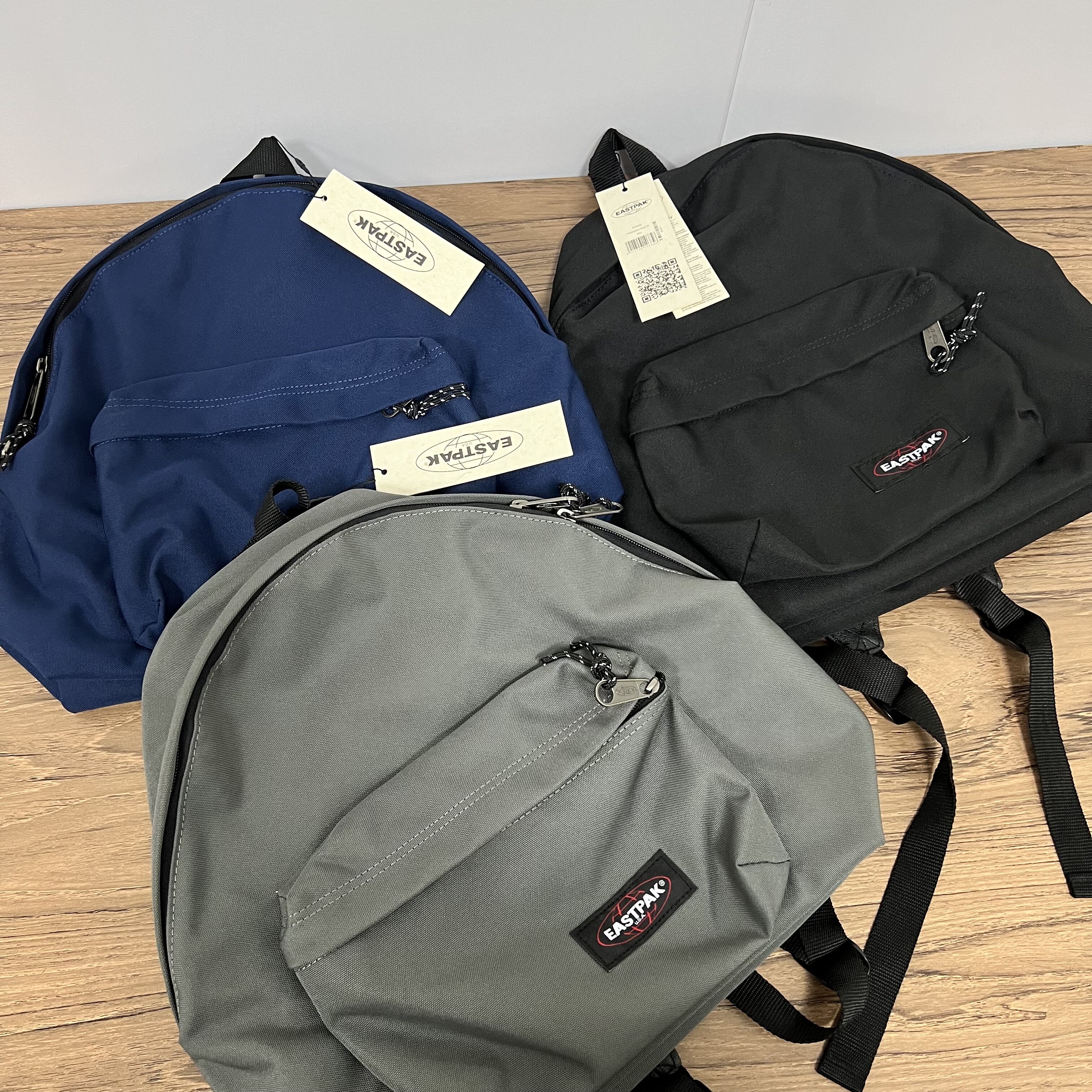 出口美国潮牌经典款防水背包时尚户外男女通用情侣学生双肩包 24L,箱包皮具/热销女包/男包,双肩背包,淘宝优惠券,粉丝福利购,淘宝优惠卷